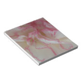 白とピンクのカーネーションのメモ帳 ノートパッド (アングル)