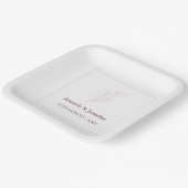 白とピンクのクリーンシンプルリーフ |モダン結婚s ペーパープレート (傾斜あり)