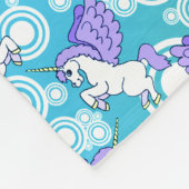 白とピンクのユニコーン フリースブランケット (角)