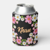 白とピンクの花の前の名前 缶クーラー (缶正面)