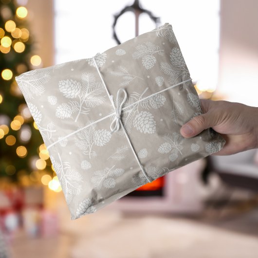 白とベージュのクリスマスの冬のパインの枝 薄葉紙