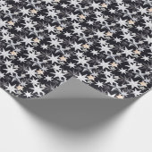 白とベージュの星。黒の背景。クリスマス ラッピングペーパー (角)