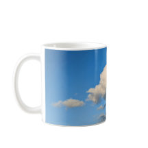 白とベージュの雲