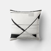 白とライトグレーブラッククリスクロスMCM外観 クッション (裏面)