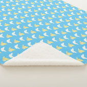 白と明るい黄色の蝶飛んでいる青 シェルパブランケット (3/4)