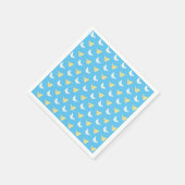 白と明るい黄色の蝶飛んでいる青 スタンダードカクテルナプキン (角)