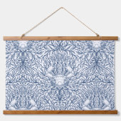 白と海軍のカニと海草 吊り下げ型タペストリー (正面)