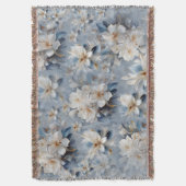 白と淡青のシルキーの花が繰り返す スローブランケット (正面縦)