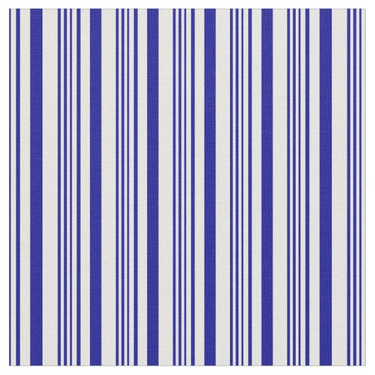 白と濃い青の色のパターン ファブリック (クローズアップ)