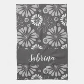 白と灰色の花柄 キッチンタオル (縦)