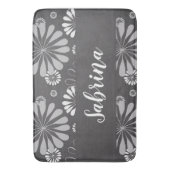 白と灰色の花柄 バスマット (正面縦)