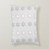 白と灰色の雪片アクセント枕 アクセントクッション (正面(垂直))
