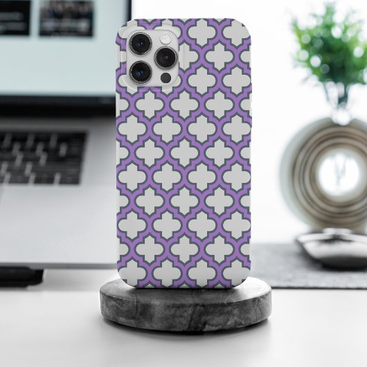 白と紫のトレリス、ラティス、クローバー Case-Mate iPhoneケース