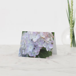 白と紫のハイドランジアの花が咲くホリデーカード シーズンカード