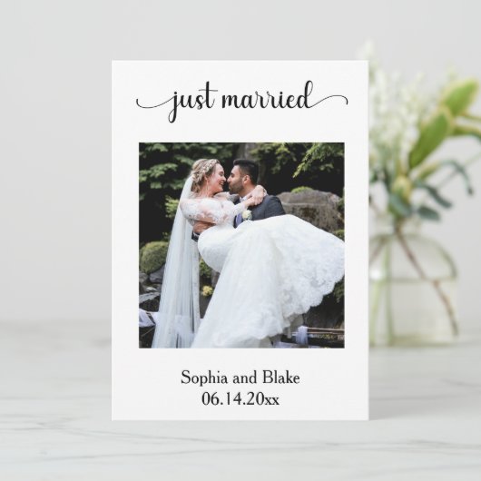 白と紫の写真結婚の発表 招待状 (スタンド正面)