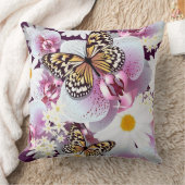 白と紫の花を持つ蝶 クッション (ブランケット)
