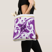 白と紫の花色金ゴールドモノグラ縁どム トートバッグ (クローズアップ)