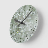 白と緑のかすみ草の花の写真 ラウンド壁時計 (傾斜)