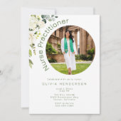 白と緑のフローラ写真の卒業 招待状 (正面)