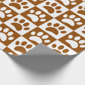 白と茶色の犬が四角い道を歩カスタムく ラッピングペーパー (角)