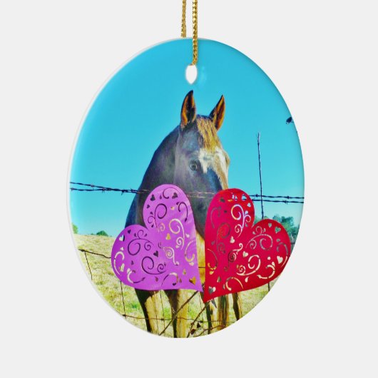 白と茶色の馬のバレンタインハート セラミックオーナメント (右)