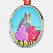 白と茶色の馬のバレンタインハート メタルオーナメント (左)