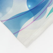 白と薄い青の抽象芸術フローラ フリースブランケット (角)