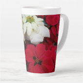 白と赤のポインセティアスIIクリスマスホリデー カフェラテマグ (右アングル)