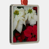 白と赤のポインセティアスIIクリスマスホリデー メタルオーナメント (右)