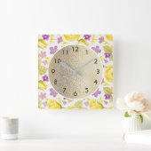 白と金ゴールドに可愛らしい黄色い紫の花 スクエア壁時計 (ホーム)