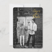 白と金ゴールド日付を保存する筆記体タイポグラフィ 招待状 (正面)