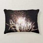 白と金ゴールド花火I愛国的お祝い アクセントクッション (正面)