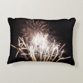 白と金ゴールド花火I愛国的お祝い アクセントクッション (裏面)