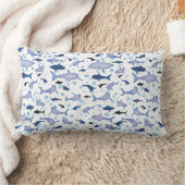 白と青のサメのシルエット模様 ランバークッション (ブランケット)