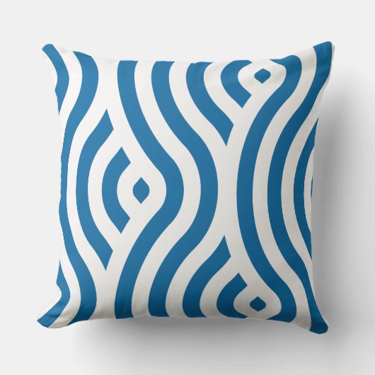 白と青のストライプの波模様 クッション (正面)