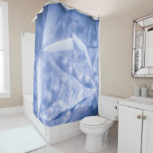 白と青のスーツのジャケット シャワーカーテン (インサイチュ)