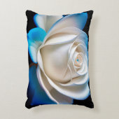 白と青のバラ アクセントクッション (正面(垂直))