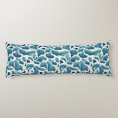 白と青の抽象芸術葉 |沿岸パターン ボディピロー (裏面)
