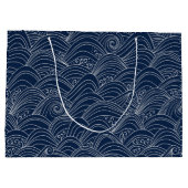 白と青の海波日本のスタイルパターン ラージペーパーバッグ (裏面)