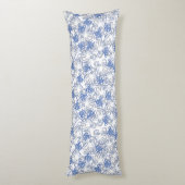 白と青の繰り返しモチーフ |タコ模様 ボディピロー (裏面 (縦))