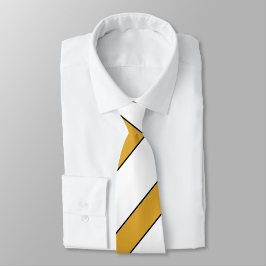 白と黄色のネクタイ ネクタイ (タイ)