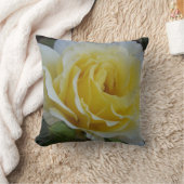 白と黄色のバラ クッション (ブランケット)