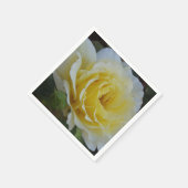 白と黄色のローズナプキン スタンダードカクテルナプキン (角)