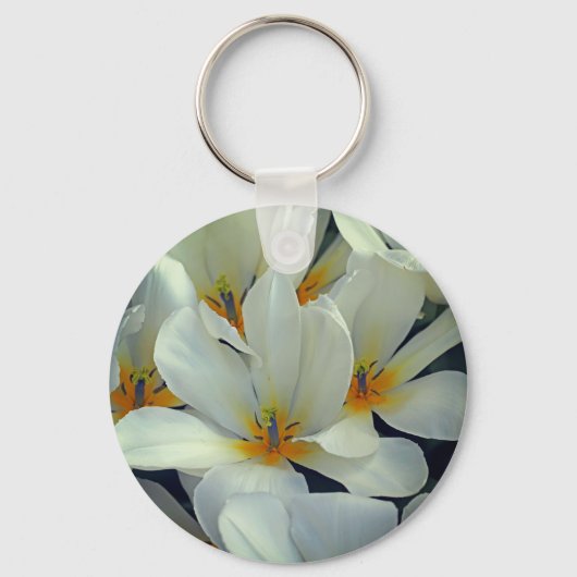 白と黄色の花がクローズアップ キーホルダー (正面)
