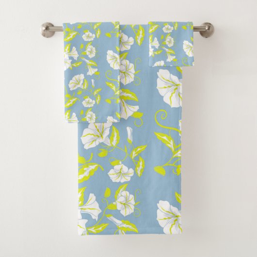 白と黄色の花が灰色の上にパターン化 バスタオルセット (インサイチュ)