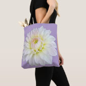 白と黄色の花 トートバッグ (クローズアップ)