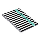 白と黒のアクストライプアパーソナライズされた名 ノートブック (右側)