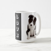 白と黒のコリー犬のマ縁どグを愛す コーヒーマグカップ (正面右)