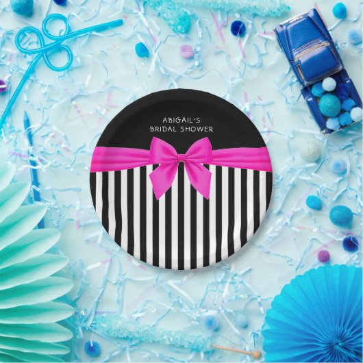 白と黒のストライプで熱いピンクのサテンの弓  ペーパープレート (パーティー)