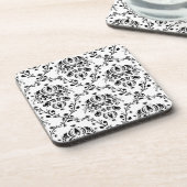 白と黒のダマスク コースター (左側)